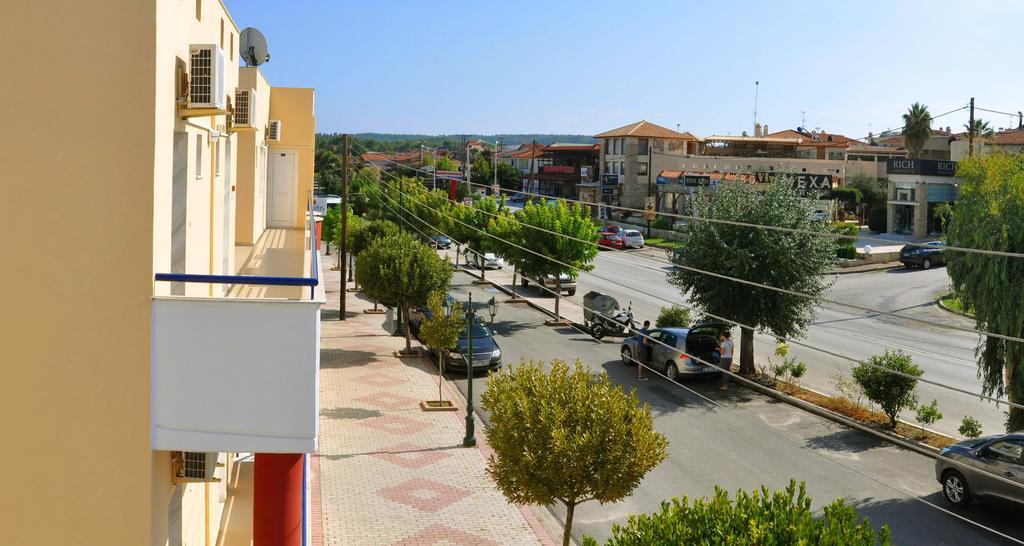 ホテル Adonis Kallithea  エクステリア 写真