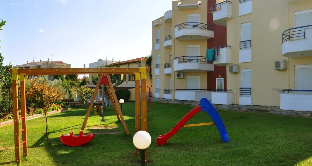 ホテル Adonis Kallithea  エクステリア 写真