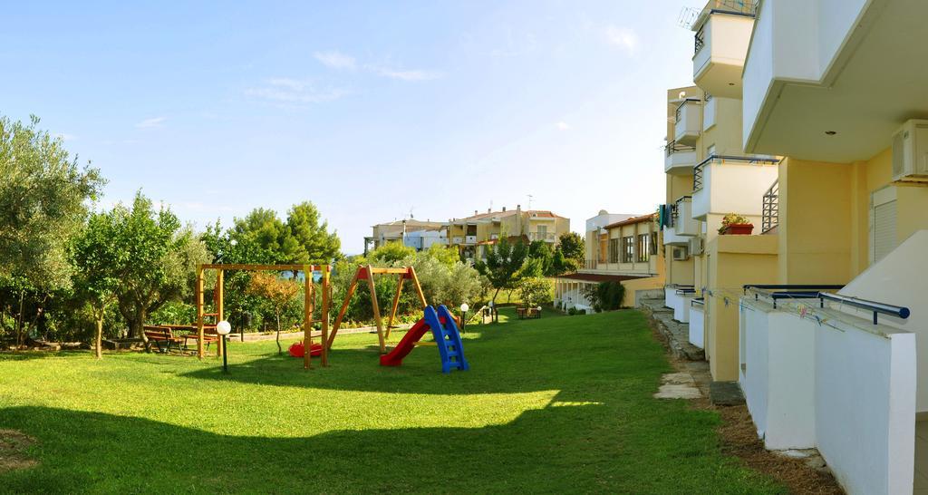 ホテル Adonis Kallithea  エクステリア 写真