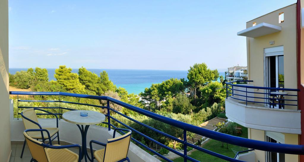 ホテル Adonis Kallithea  エクステリア 写真